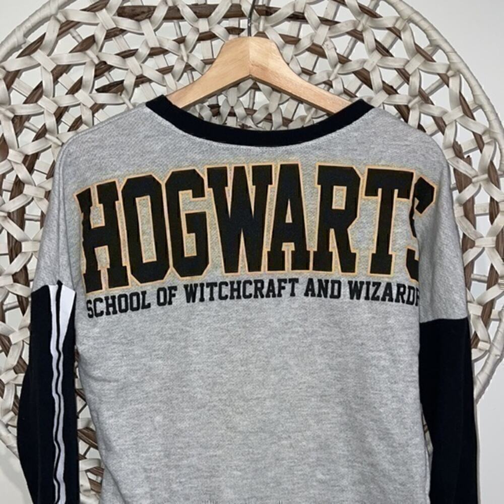 Harry Potter Hogwarts long sleeve crewneck sweatshirt size xsmall - Picture 5 of 5